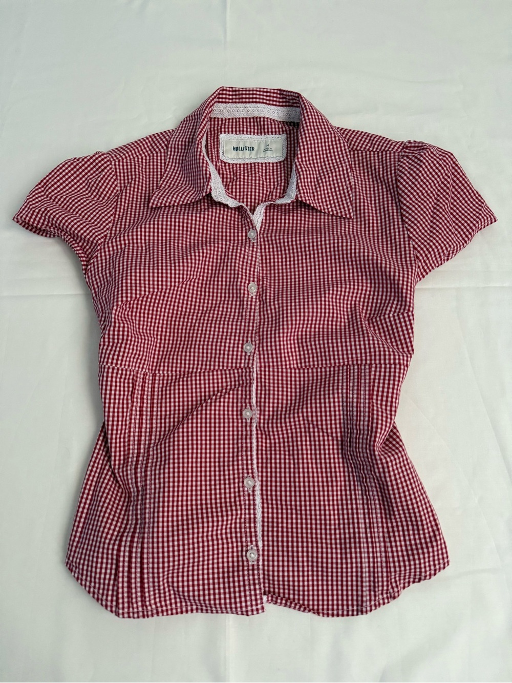 Hollister Red Gingham Short Sleeve Button-Down Shirt